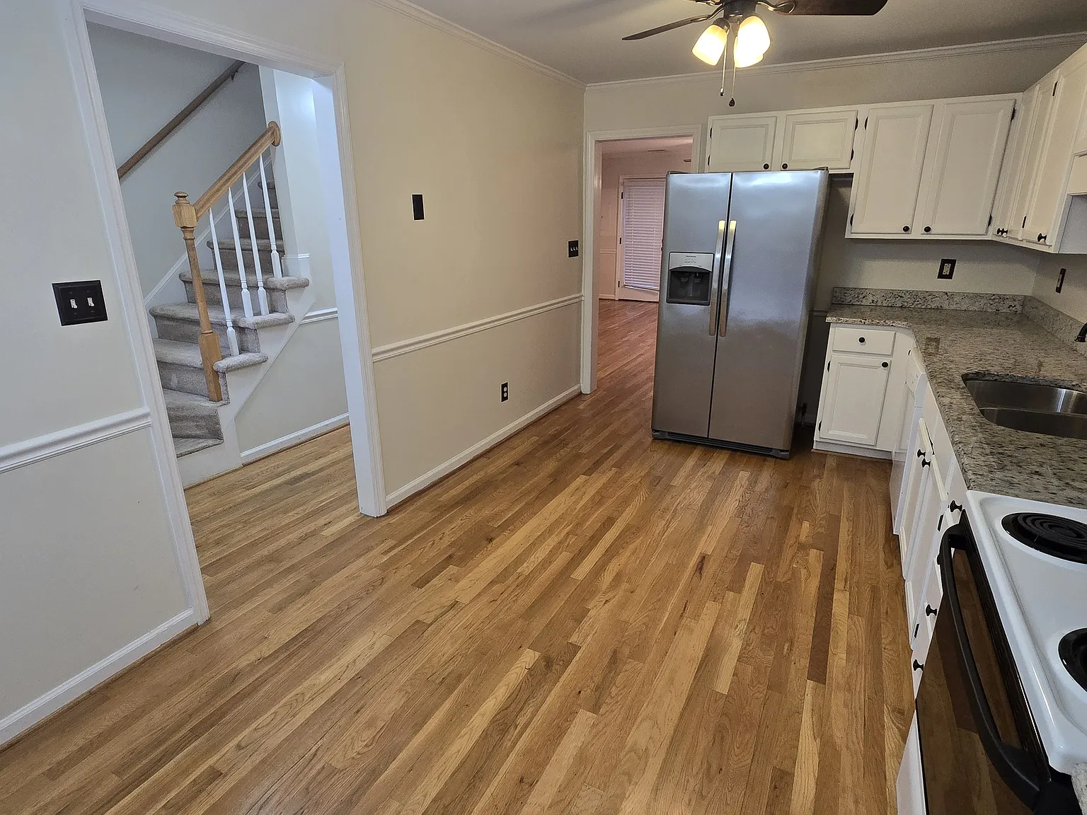 2 bed, 2.5 bath, 1206 sqft, $1,300 — Photo 4