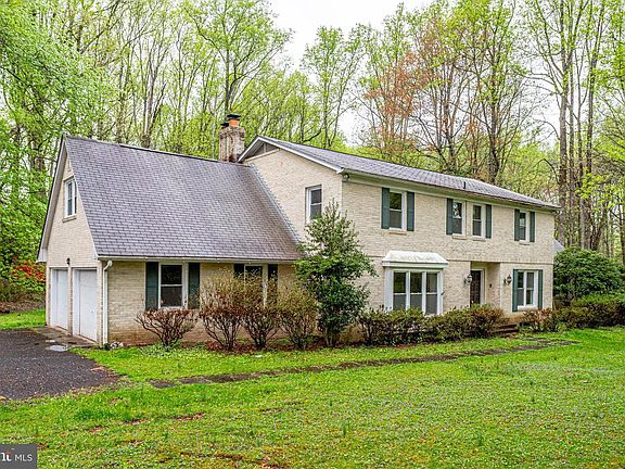 3rd image of 508 Haven Ln