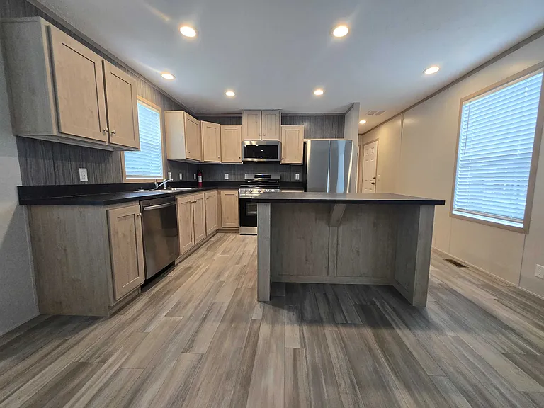 29800 Guilford Cir #107 — Photo 5