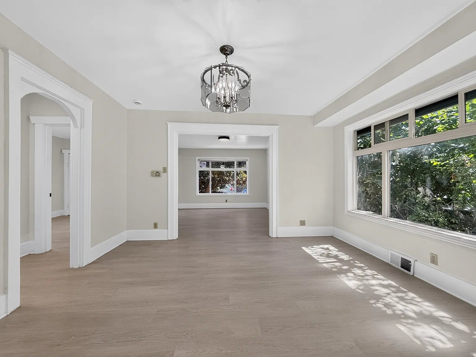 3649 36th Ave S, Seattle - 1 — Photo 1