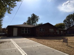 303 Montgomery St #B, Troy, IL 62294