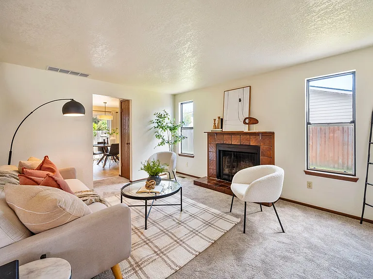 2550 S Gourley Pl — Photo 4