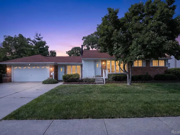 32740 Alvin St, Garden City, MI 48135
