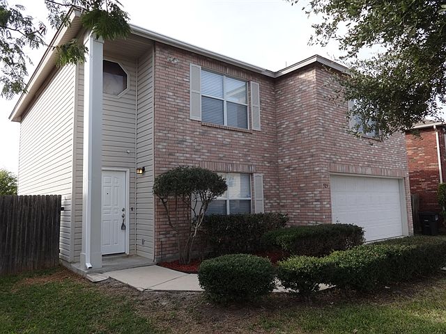 Single Family Detached San Antonio Tx Seller Is Sales Agent S Father In Law 3bedroom 2 Bath Single Story With Off Sale House Land For Sale Renting A House