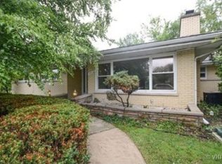 3355 W North Shore Ave, Lincolnwood, IL 60712