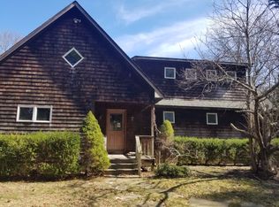 256 Maple Ave, Flanders, NY 11901