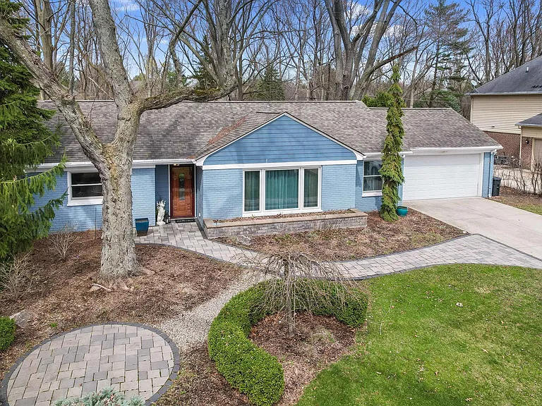 2905 W Hickory Grove Rd — Photo 6