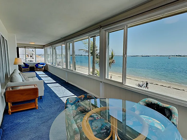 3712 Riviera Dr — Photo 11