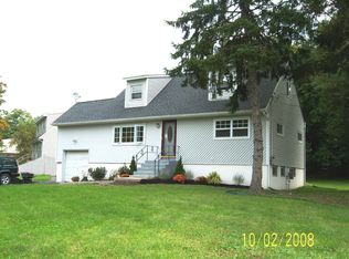 2 Butler Ter, Chester, NY 10918