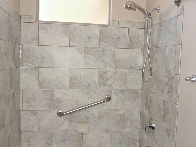1858 Prairie Grass Dr — Photo 37