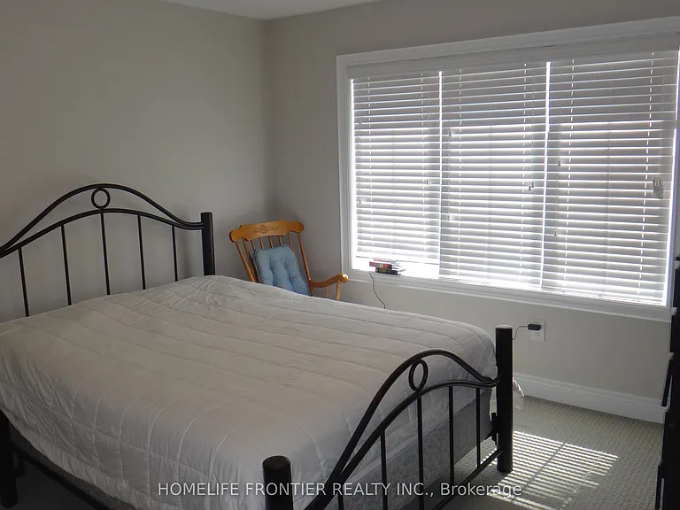 8 N Jericho Ave — Photo 14