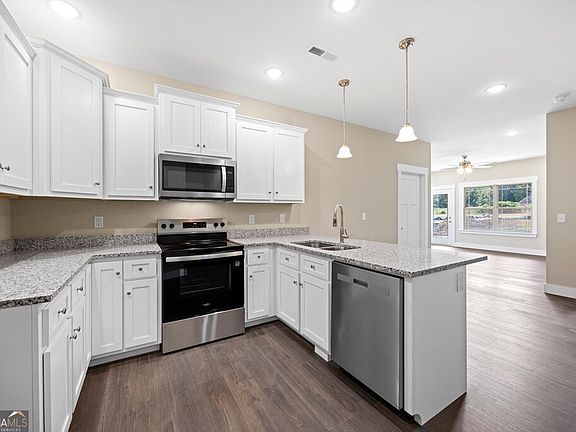 5th image of 86 Maddox Ln #86