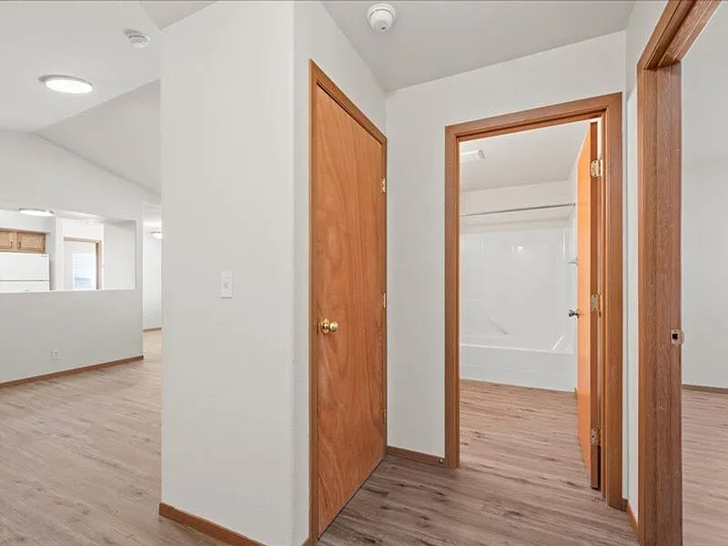 2 bed, 2.0 bath, 938 sqft, $1,450 — Photo 3
