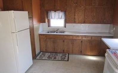 2nd image of 840 Summit Ave