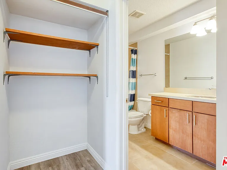 345 S Alexandria Ave #224 — Photo 12