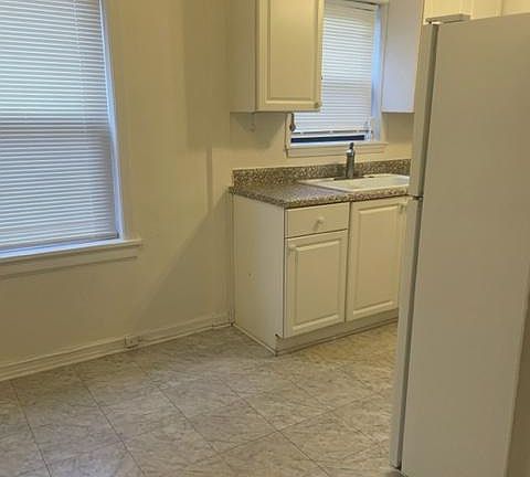 5th image of 8012 Kingsbury Blvd APT 1