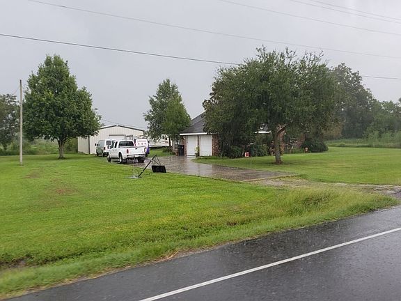 3rd image of 2608 Highway 90 W