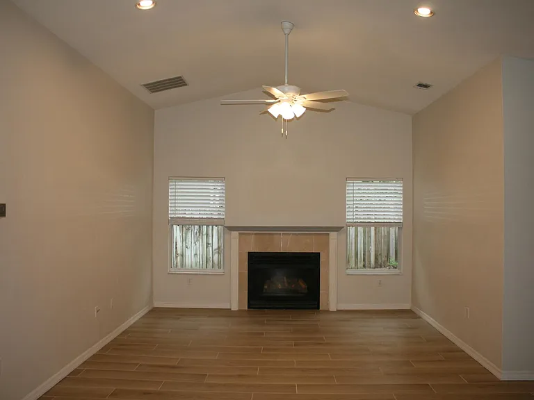 8036 SW 62nd Ln — Photo 7