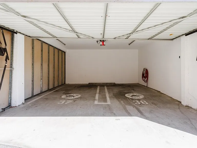 435 E Valencia Ave #105 — Photo 32