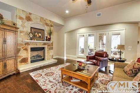 2nd image of 28019 Carmel Vly