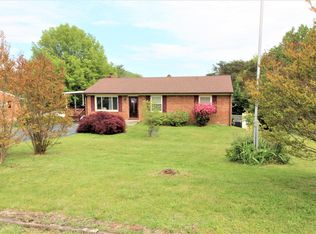 9524 Hardy Rd, Vinton, VA 24179