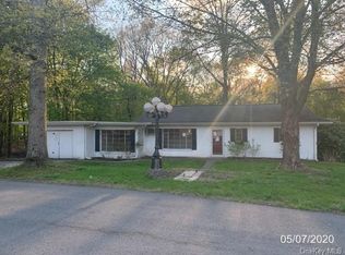 20 Cooks Ln, Walden, NY 12586