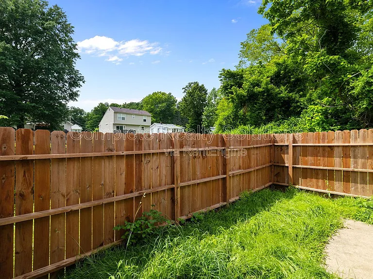 2323 Woodson Rd #I — Photo 17