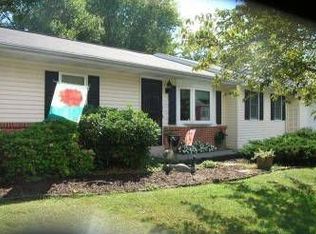 6660 Arnold Dr, Harrisburg, PA 17112