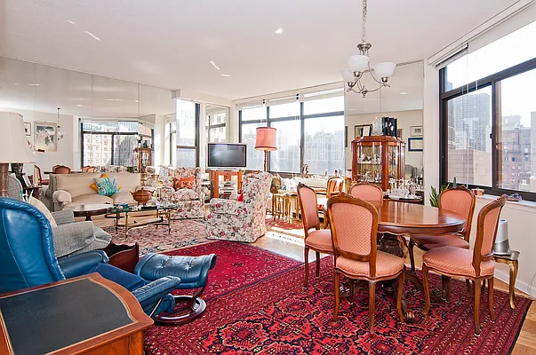 Sold by Noble Realty | media 16