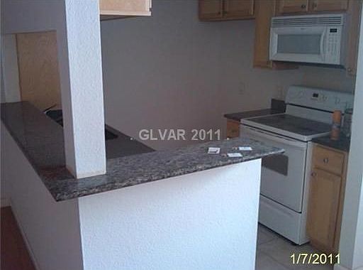 3rd image of 730 Oakmont Ave Unit 912