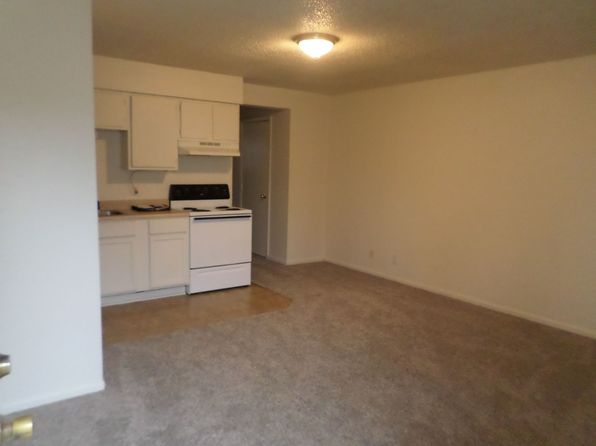 728 W 11th St APT F