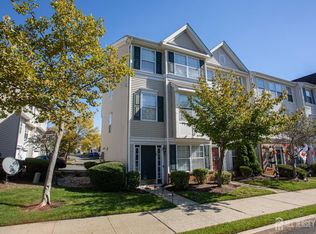 75 Nathan Blvd, Parlin, NJ 08859