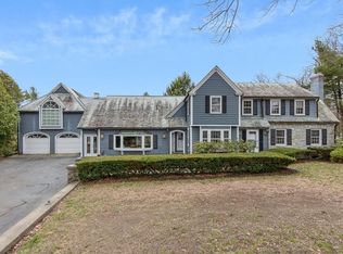 204 Sterling Rd, Lancaster, MA 01523