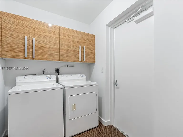 2020 N Bayshore Dr #3510 — Photo 29