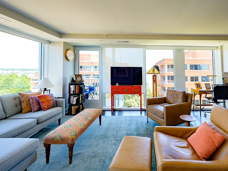 925 N Fairfax St #502 — Photo 8