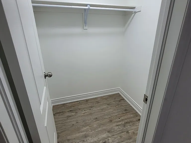 3249 Paul Henderson Dr #BASEMENT — Photo 10