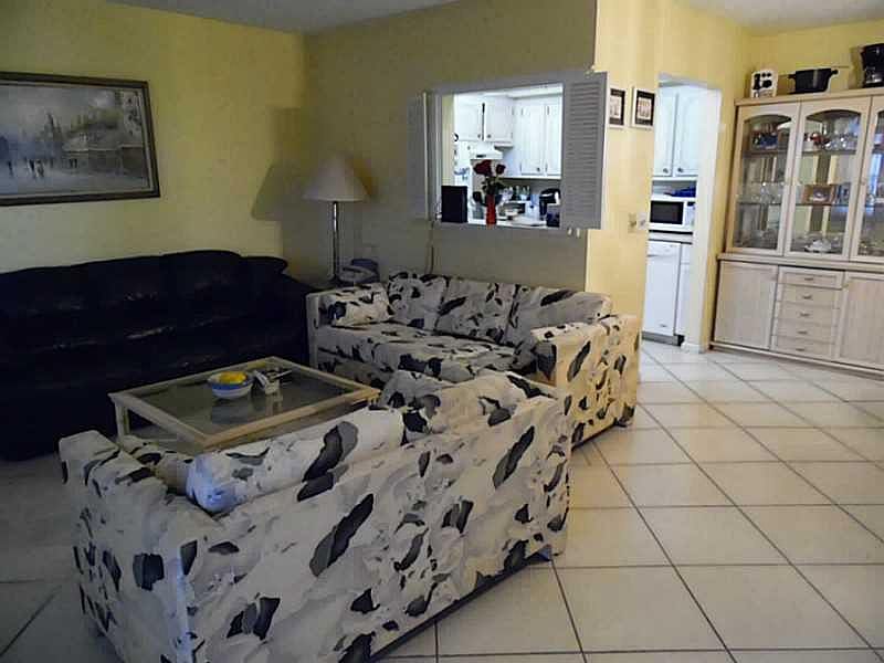 1st image of 255 Newport P #255