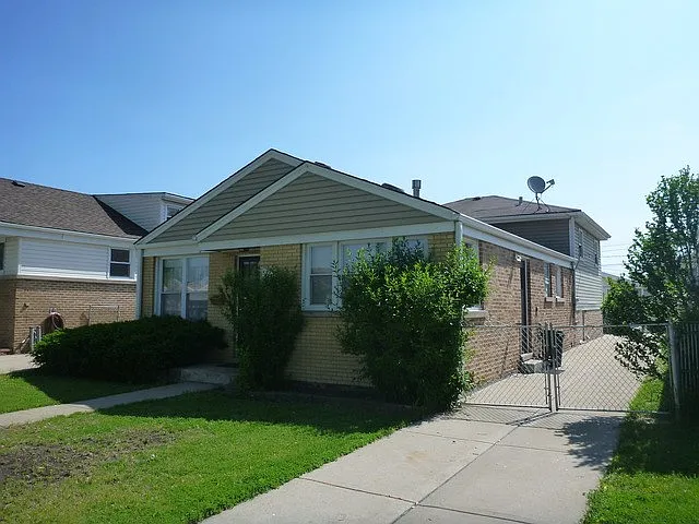 3507 George St photo 1