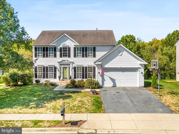 102 N Pointe Ter, Middletown, MD 21769