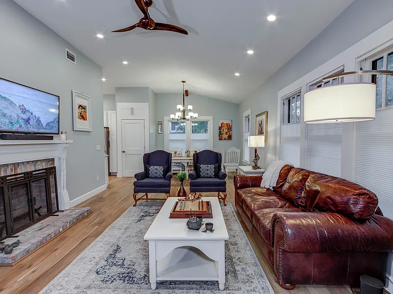 1201 Palmetto Ave — Photo 7