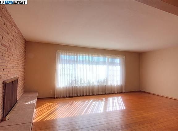 5th image of 2601 Vista Grand Ct