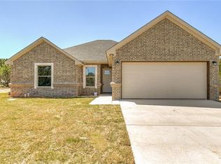 5527 Stonegate Cir, Granbury, TX 76048