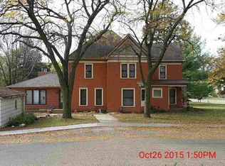 333 E Short St, Solon, IA 52333