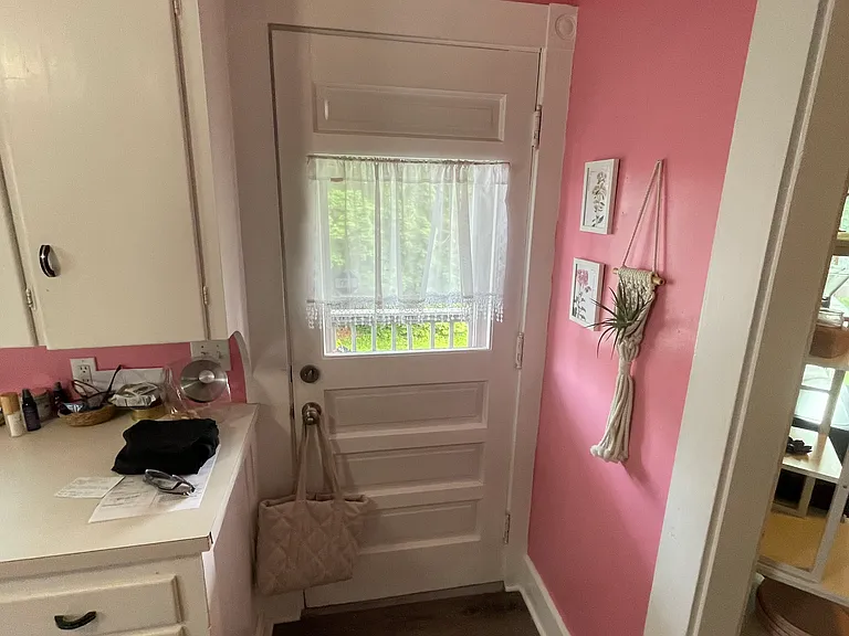 629 Main St #B — Photo 21