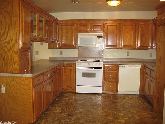5th image of 1802 Lena Ave