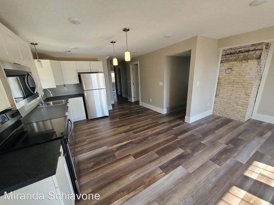 2nd image of 1719 E 5th St #2