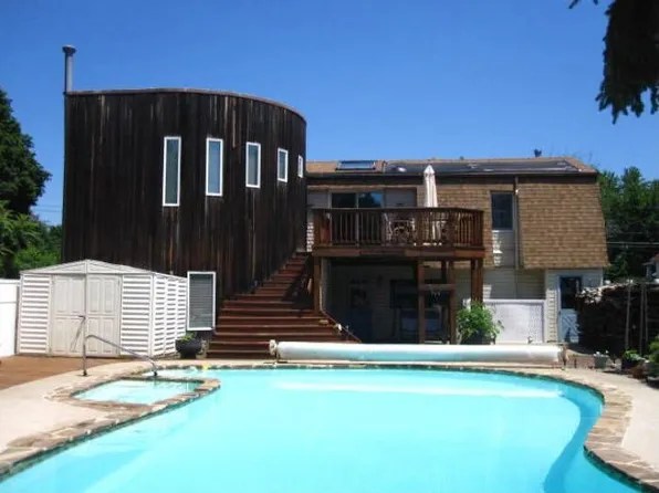 341 Winter St, Florence, NJ 08518