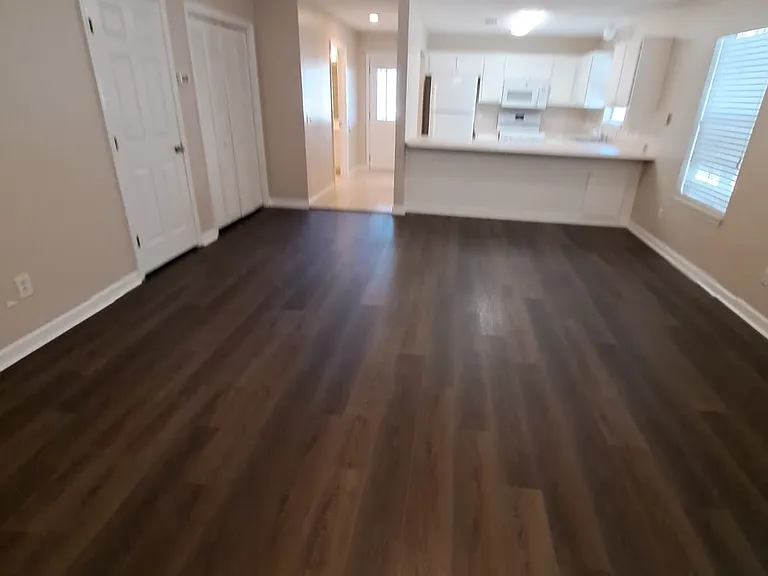 5518 Beach Dr #1 — Photo 2