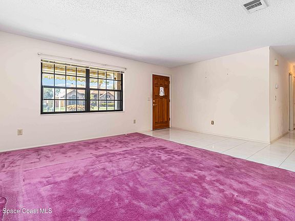 5th image of 431 Carol Dr NE