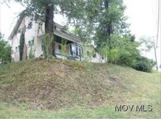 4002 Stella St, Parkersburg, WV 26104